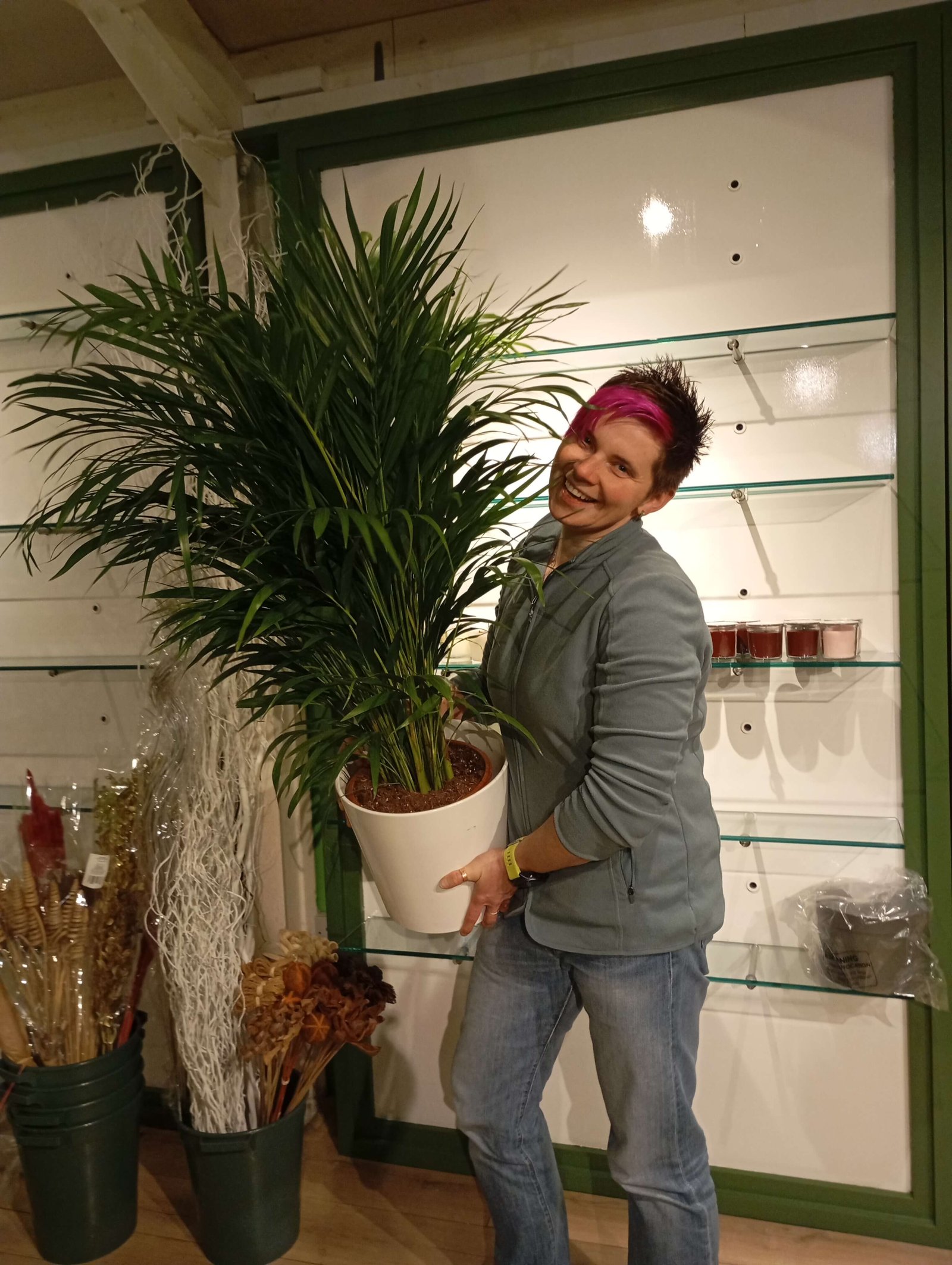 Jana in her flower shop